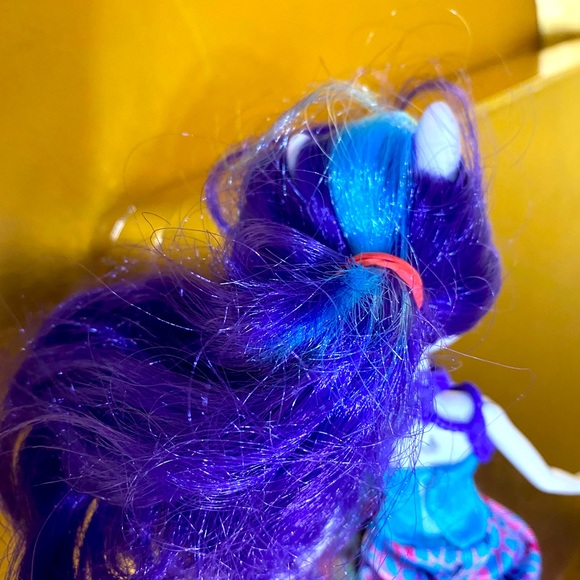 MY LITTLE PONY 2014 EQUESTRIAN DOLL RARITY RAINBOW ROCKS DRESS - Picture 9 of 11
